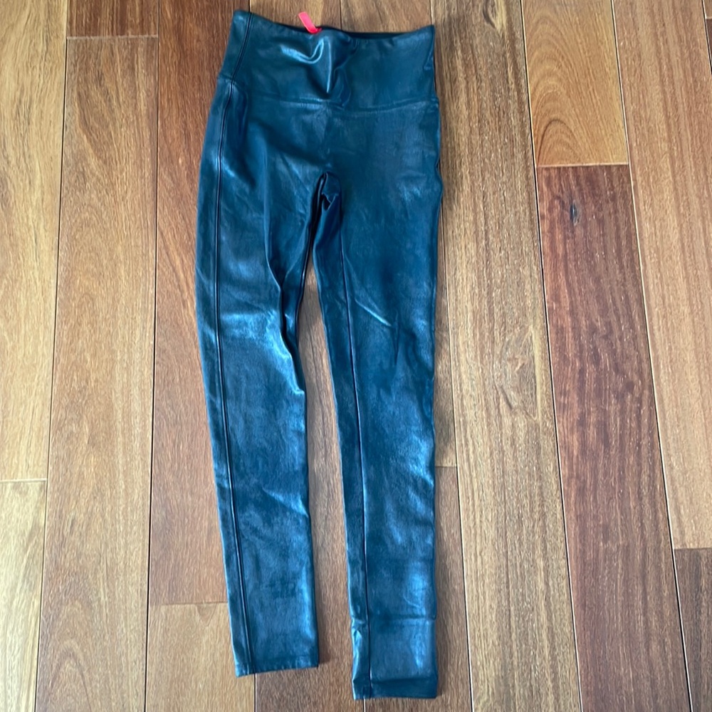 Shiny Spanx leggings